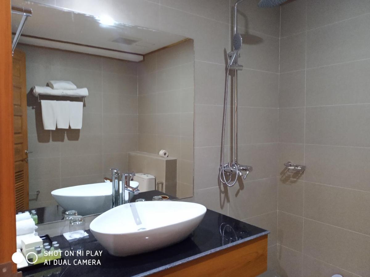 Ngapali Win Hotel Екстериор снимка